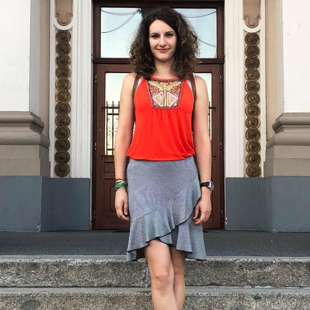 Meet your Posher, Crina